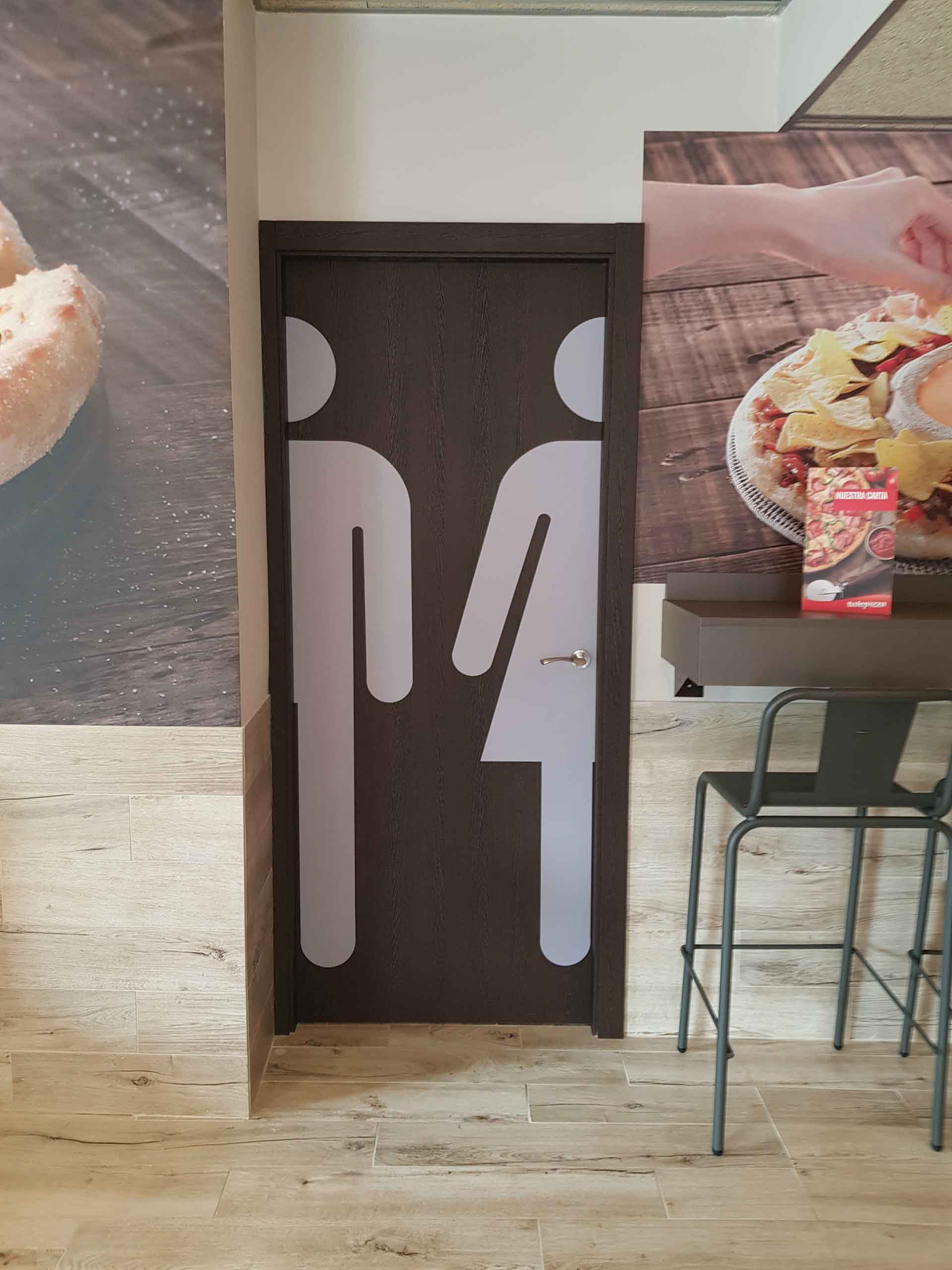 imagen de mobiliario en Telepizza